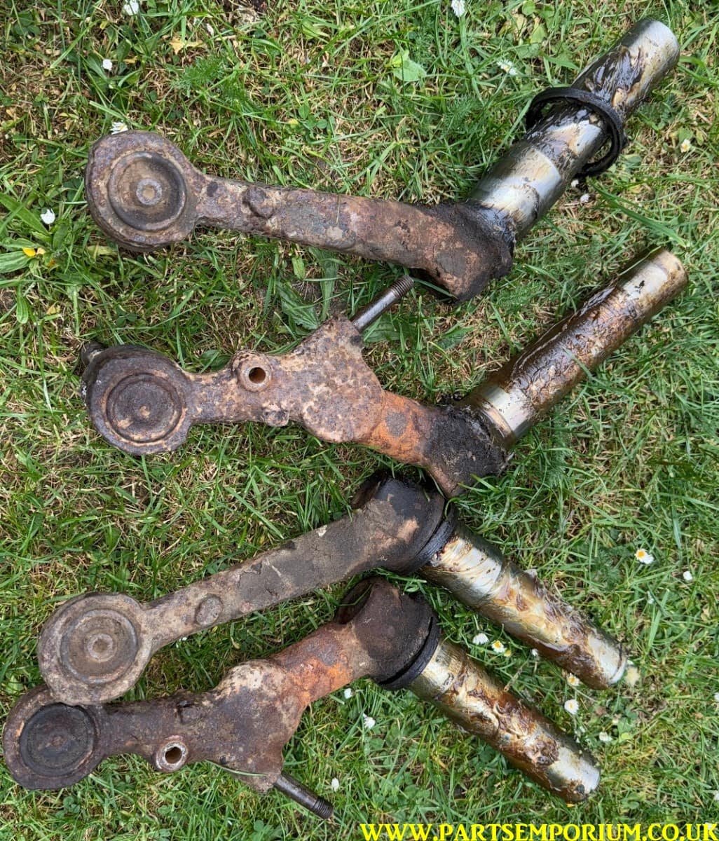 Bay window front axle trailing arms - Image 2
