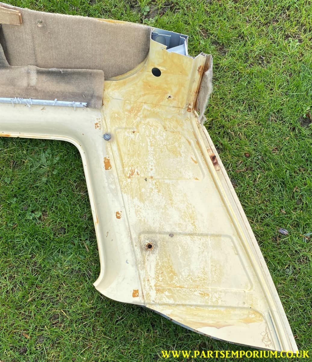 T3 T25 roof gutter side pillar corner = Large Body cut - Image 4