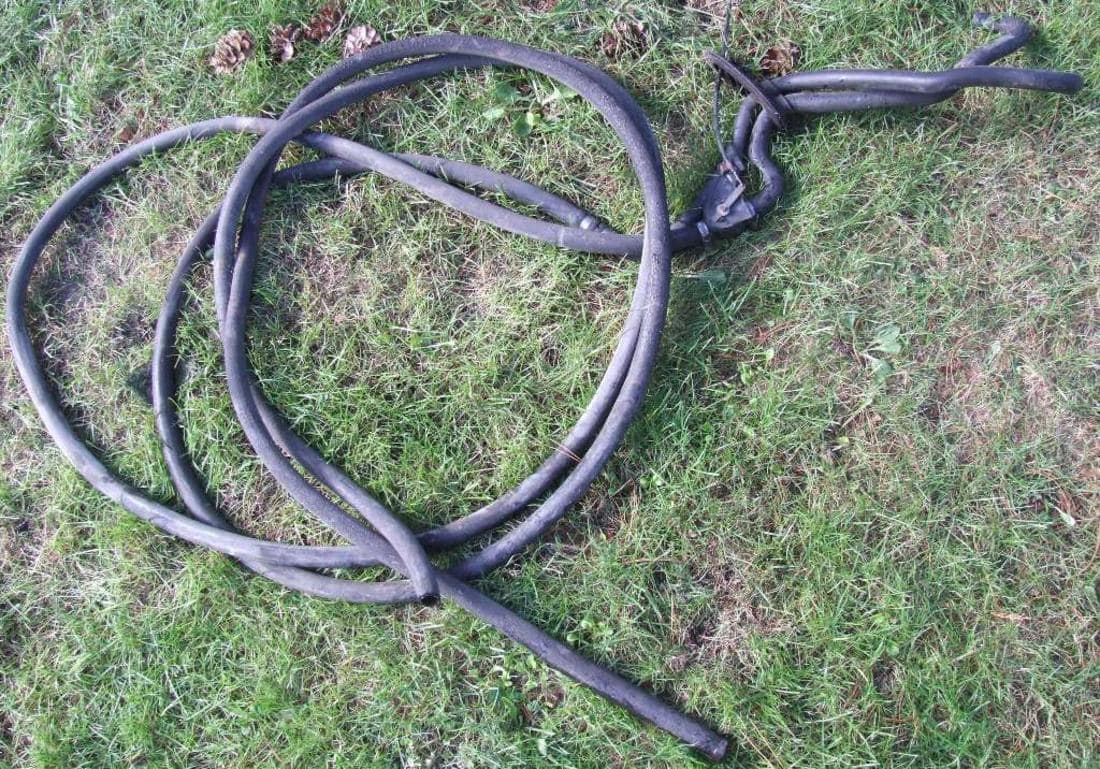 VW T25 Water hose