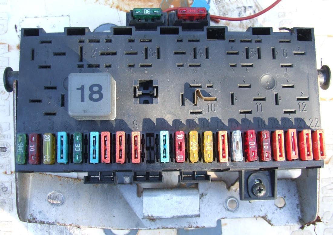 T25 Fuse box