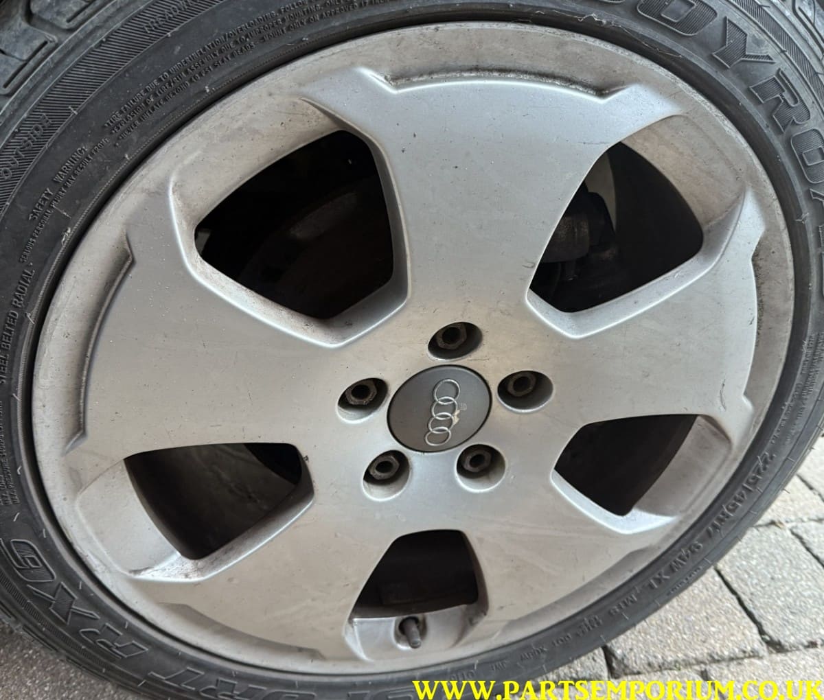 Audi / T4 Alloy wheels - Image 5