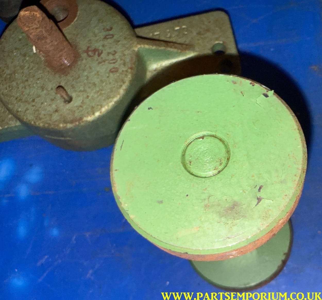 VW Special Tool Gearbox Tool VW30-200 VW30-201 VW30-202 VW30-203? Matra - Image 5