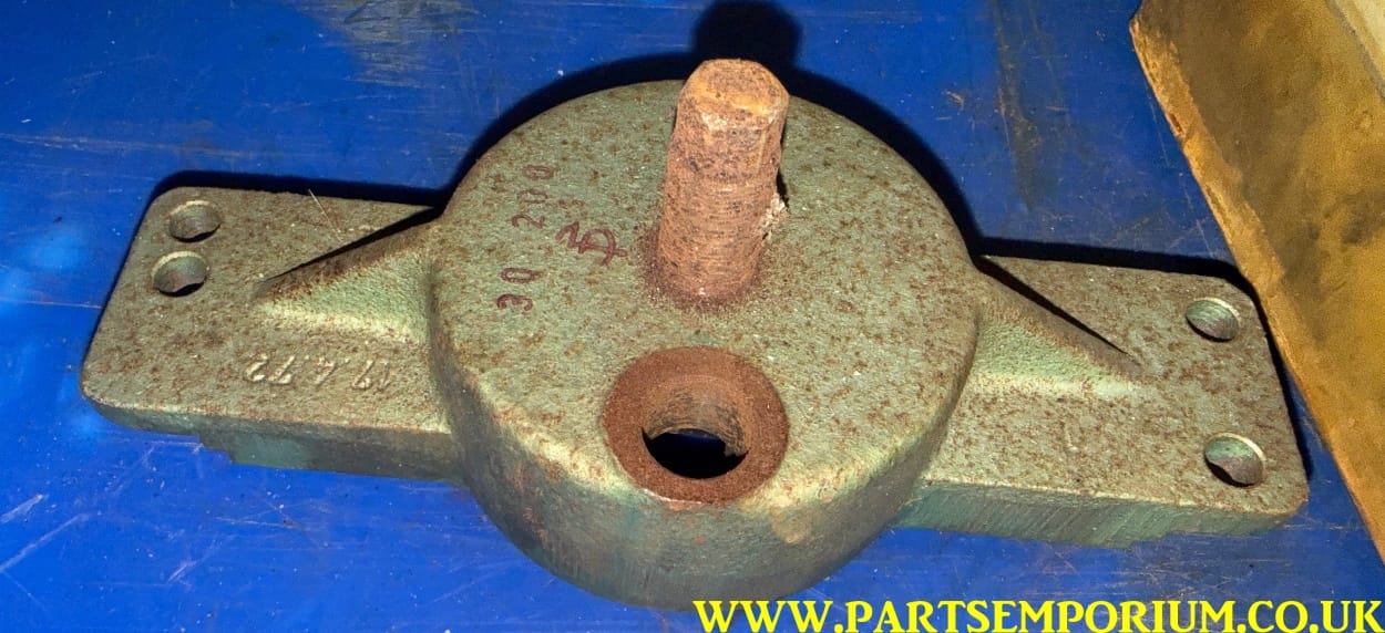 VW Special Tool Gearbox Tool VW30-200 VW30-201 VW30-202 VW30-203? Matra - Image 2