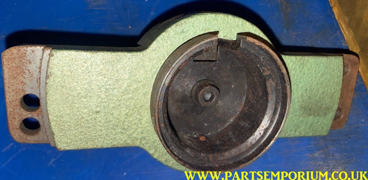 VW Special Tool Gearbox Tool VW30-200 VW30-201 VW30-202 VW30-203? Matra - Image 3