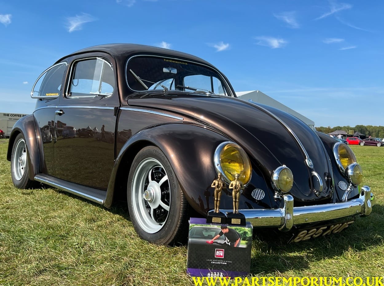 Show Car. 1956 Oval. Chocolate brown Metallic. Brown Leather interior. - Image 14