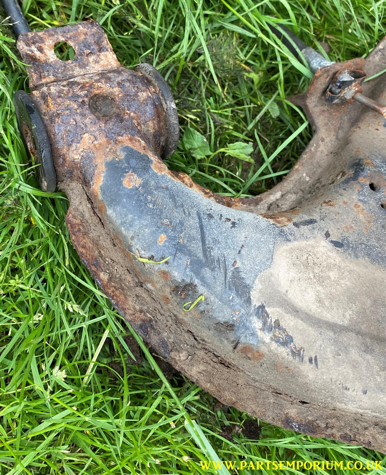 VW T25 Rear Trailing Arm wishbone - K - Image 6