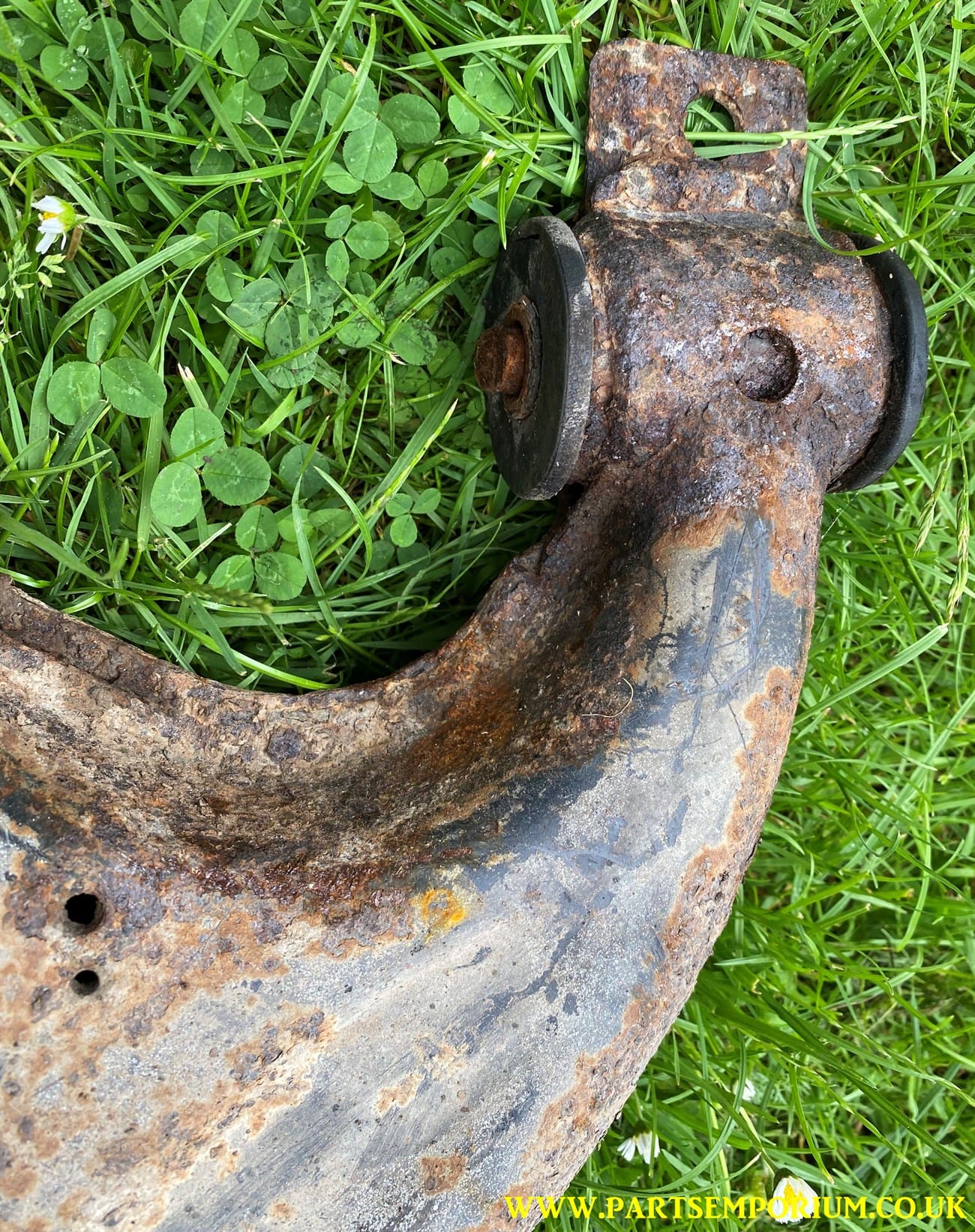 VW T25 t3 Rear Trailing Arm wishbone J - Image 3