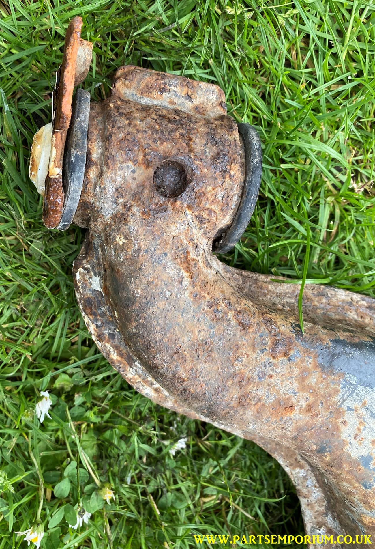 VW T25 t3 Rear Trailing Arm wishbone J - Image 4