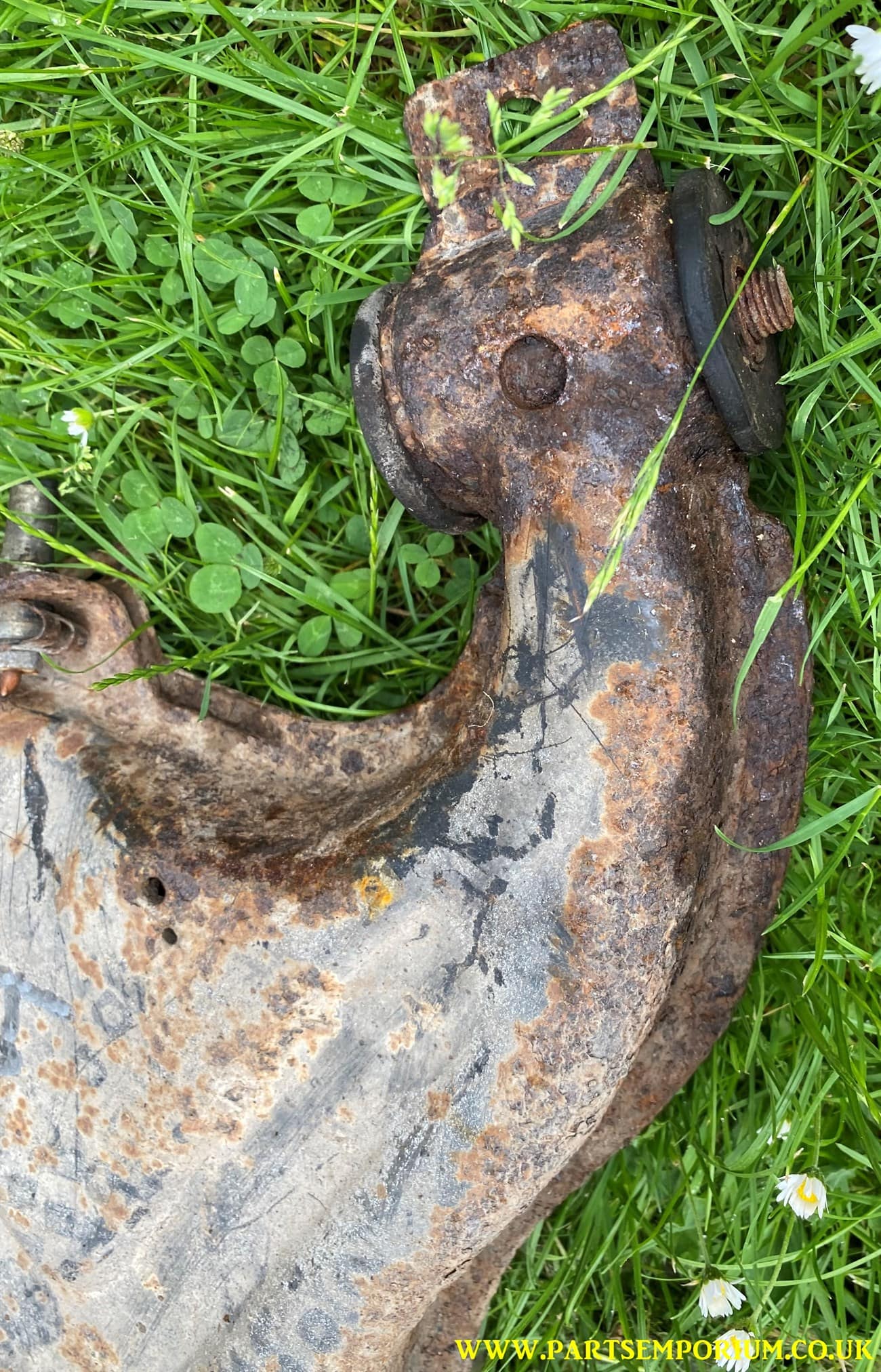VW T25 t3 Rear Trailing Arm wishbone J - Image 6