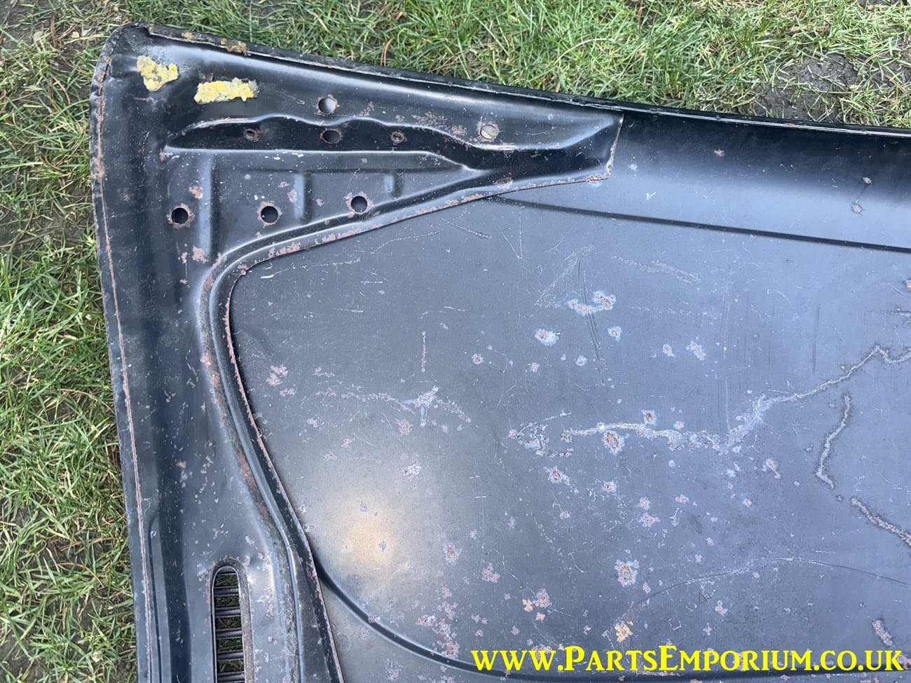 Reproduction Beetle Bonnet - Image 5