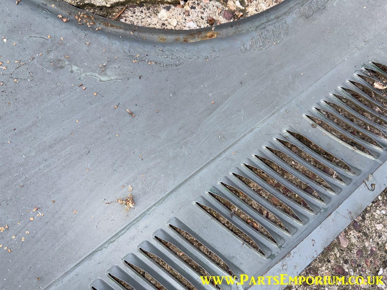VW type 3 Right rear wing - Image 17