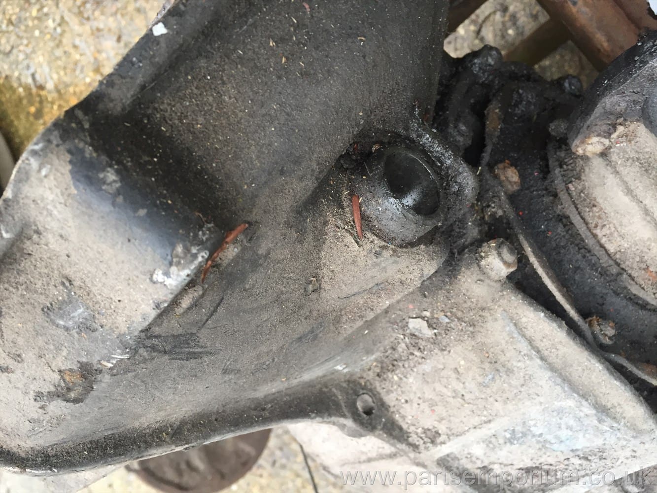 VW Beetle Gearbox swing axle - Image 4