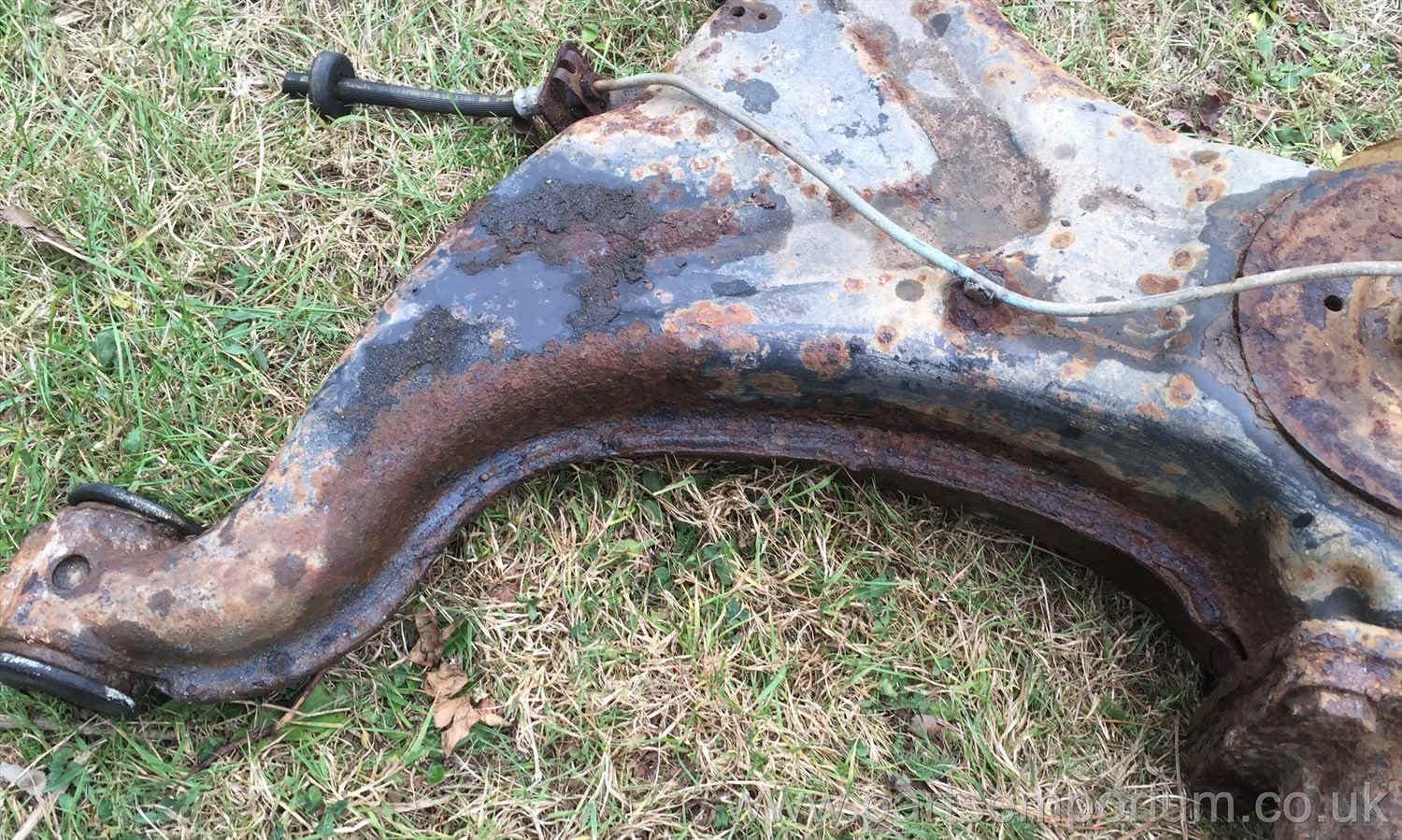 VW T25 Rear Trailing Arm wishbone T3 - C - Image 3