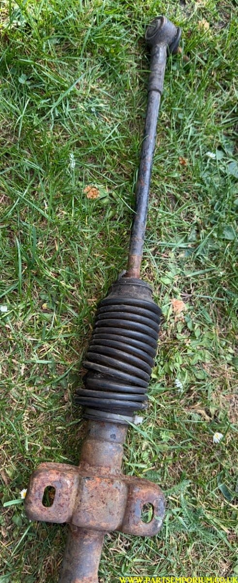VW Golf MK1 steering rack - Image 2