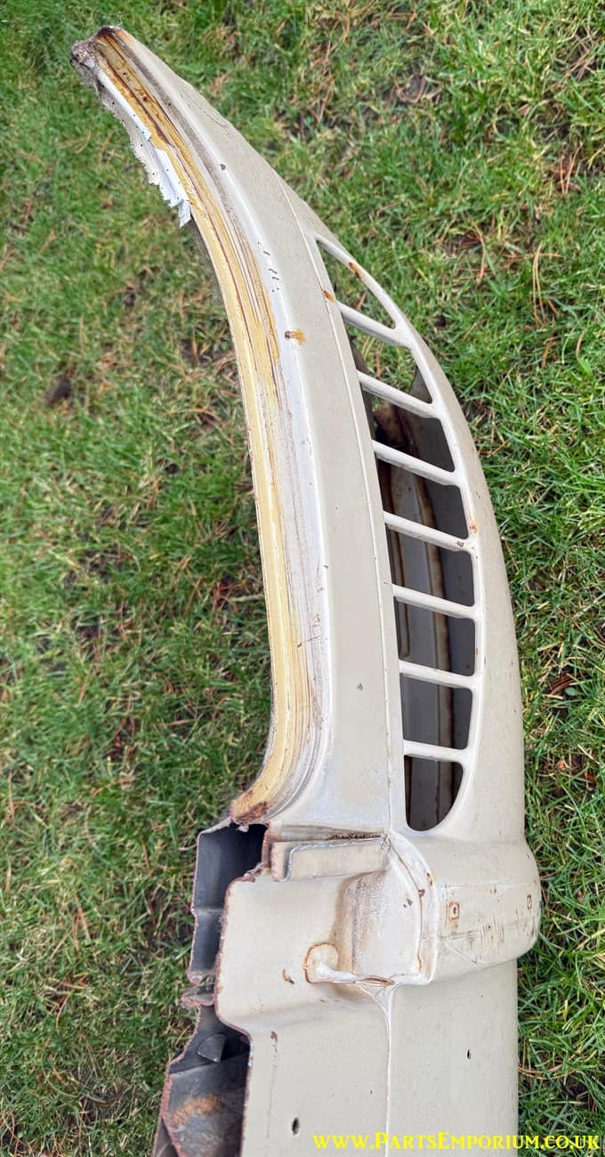 Early VW Bay window Rear corner body cut - Image 4
