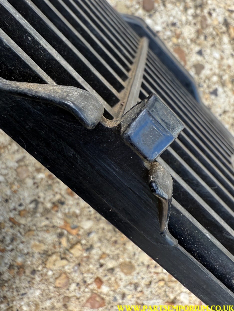 Mk1 Golf original grill - Single headlamp - Image 9